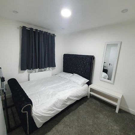 Beautiful Rooms Shaw St And Pine St Bury  Zewnętrze zdjęcie