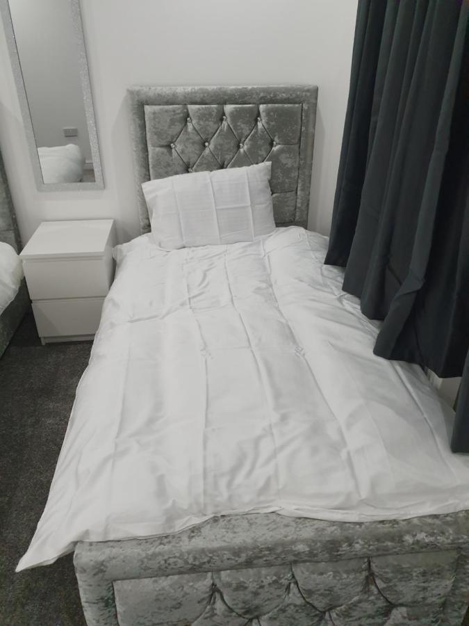 Beautiful Rooms Shaw St And Pine St Bury  Zewnętrze zdjęcie