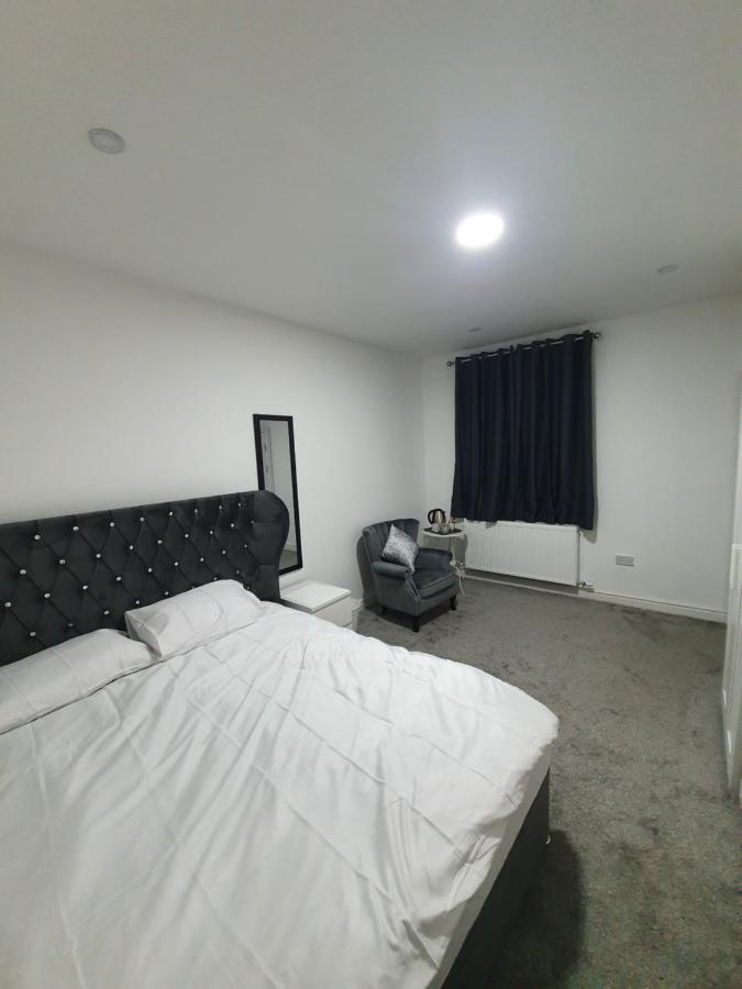 Beautiful Rooms Shaw St And Pine St Bury  Zewnętrze zdjęcie