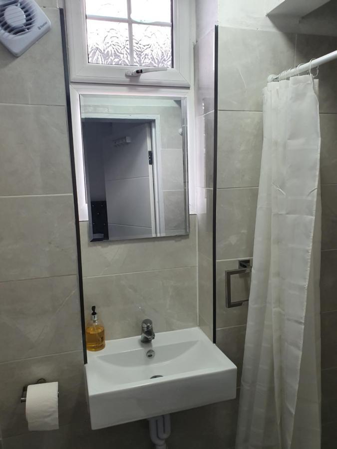 Beautiful Rooms Shaw St And Pine St Bury  Zewnętrze zdjęcie