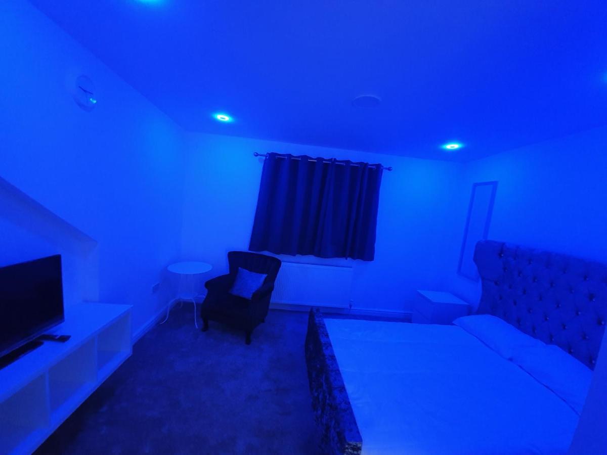 Beautiful Rooms Shaw St And Pine St Bury  Zewnętrze zdjęcie