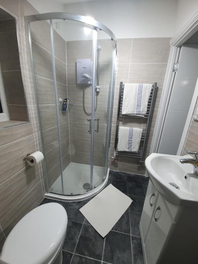 Beautiful Rooms Shaw St And Pine St Bury  Zewnętrze zdjęcie